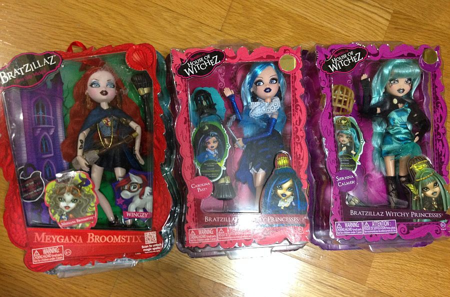 Bratzillaz Bratz Midnight Beach Sashabella Paws Doll GLOW IN THE